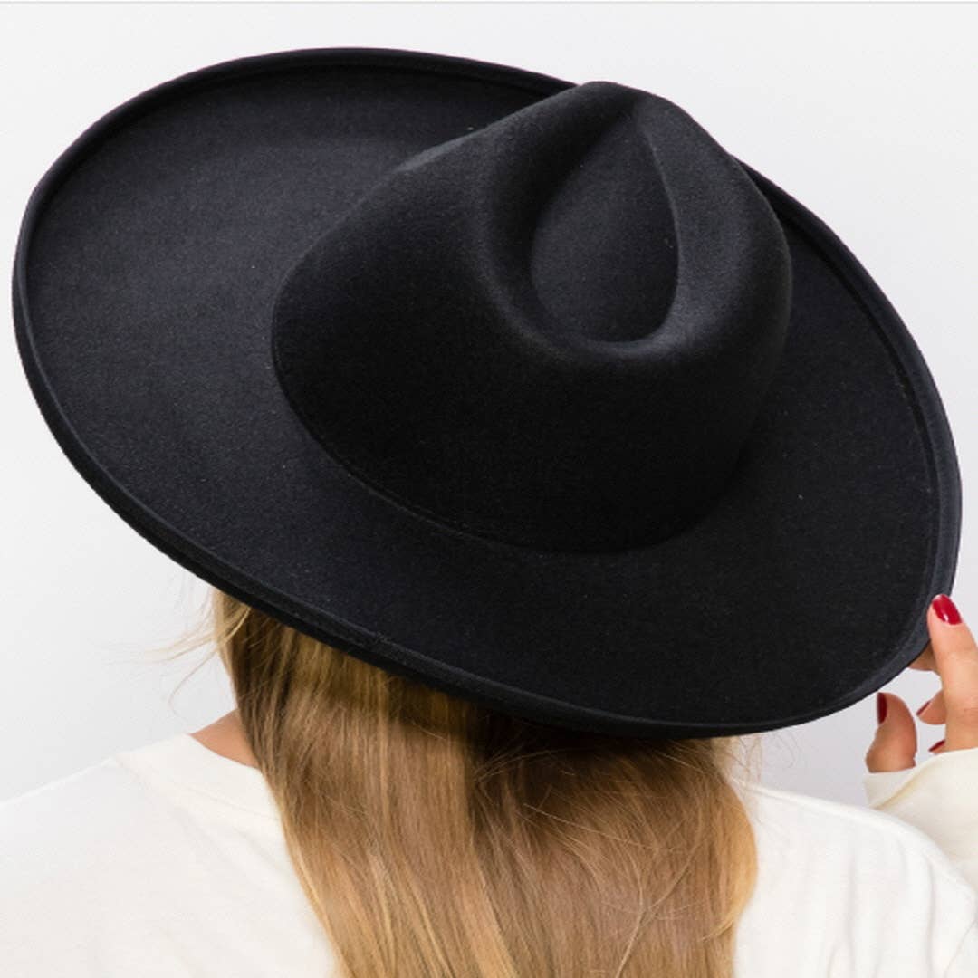 Structured wide brim rancher hat with pencil roll brim