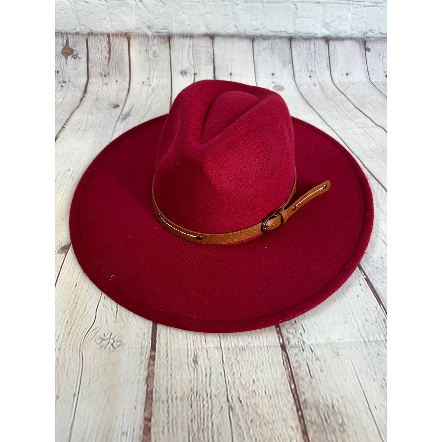 Wide Brim Panama Hat w/ Leather Belt