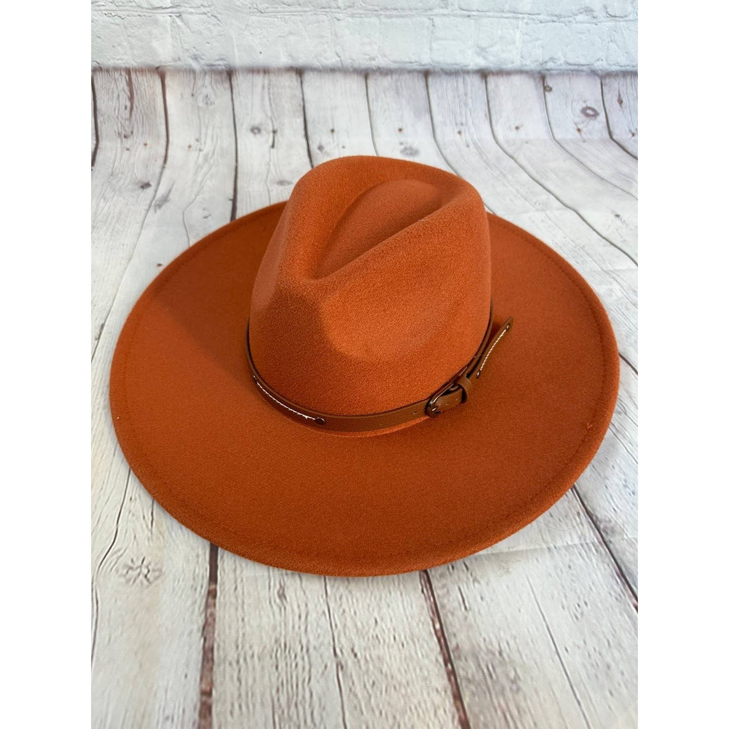 Wide Brim Panama Hat w/ Leather Belt